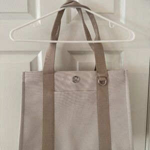 Lululemon Two-Tone Canvas Tote Bag (10 L)